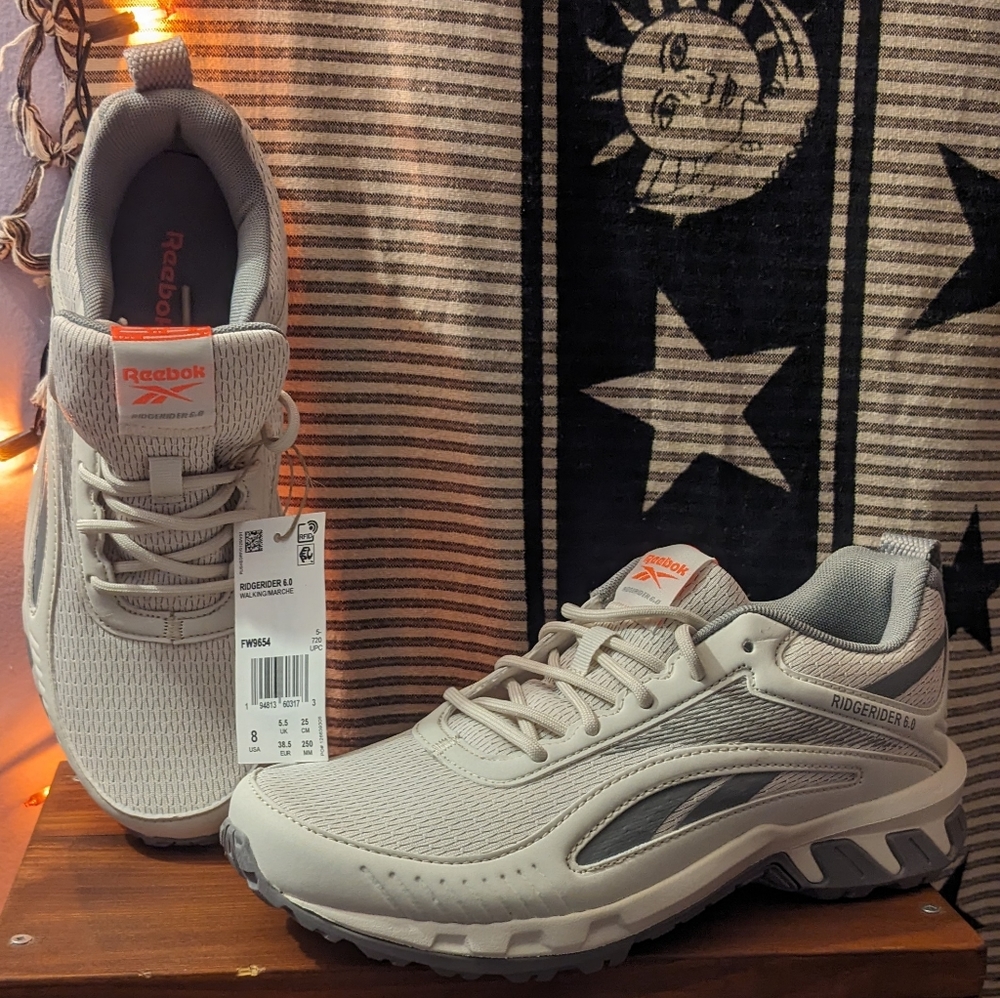 Reebok gray sneakers